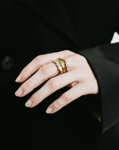 Olive Quartz Wave Stackable Ring