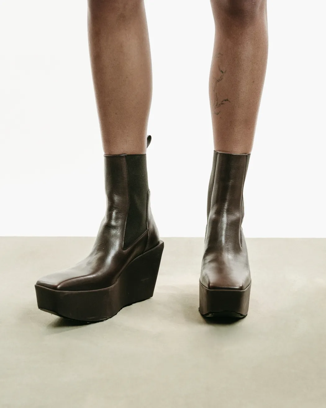 Sliver Platform Beatles Boot